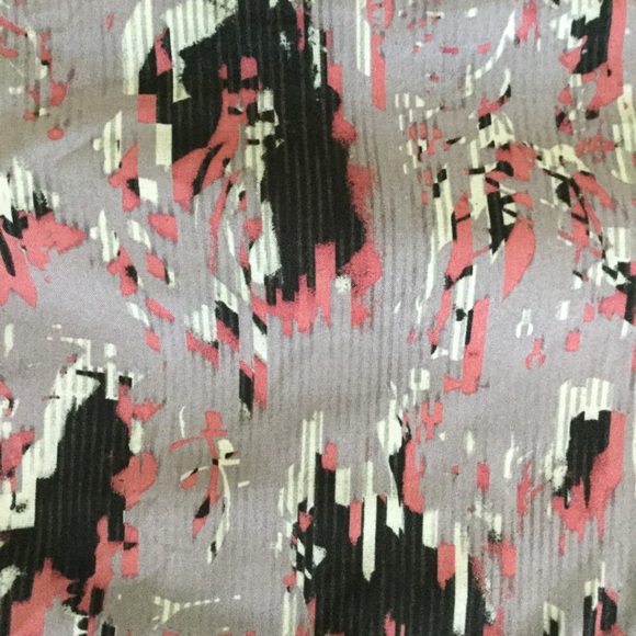 NWT Lululemon Speed Up LR Short 2.5” lined - Picture 10 of 12